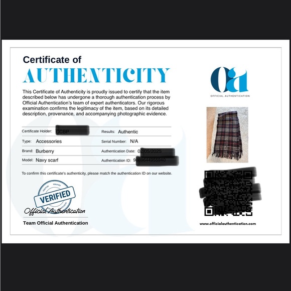 BURBERRY’s NAVY SCARF 100% CASHMERE - Picture 6 of 6